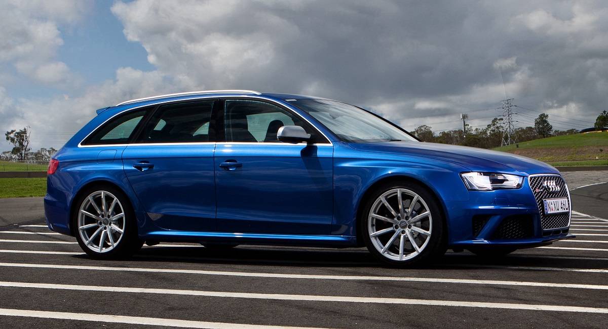2014 Audi RS 4 Avant Review