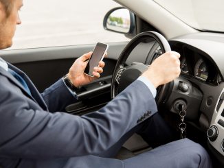 Seven ways to avoid being a distracted driver